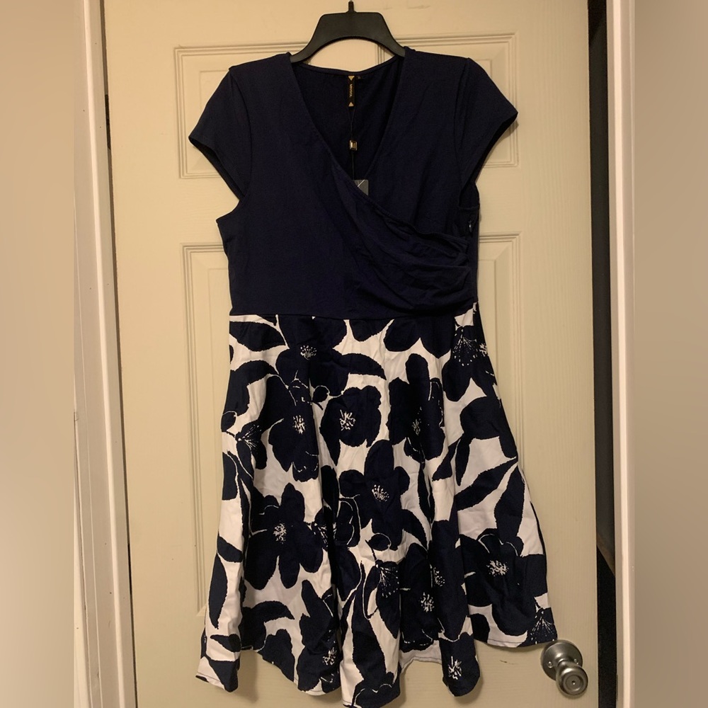 Women’s midi floral dress